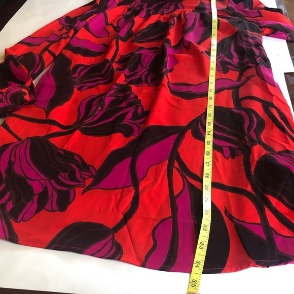 Who What Wear Bold Floral Long Sleeves Back Button Keyhole Shift Dress Size XS - Picture 15 of 15